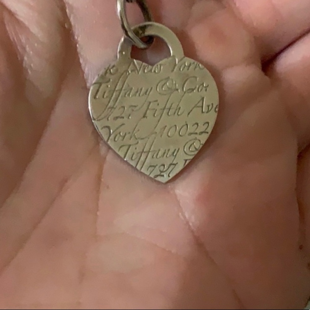 Tiffany and co New York notes heart charm pendant